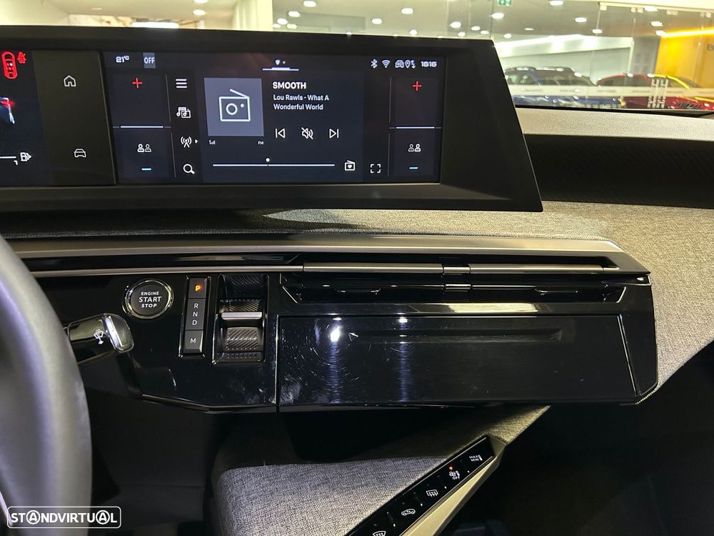 Peugeot 3008 1.2 Hybrid Allure e-DCS6 - 24