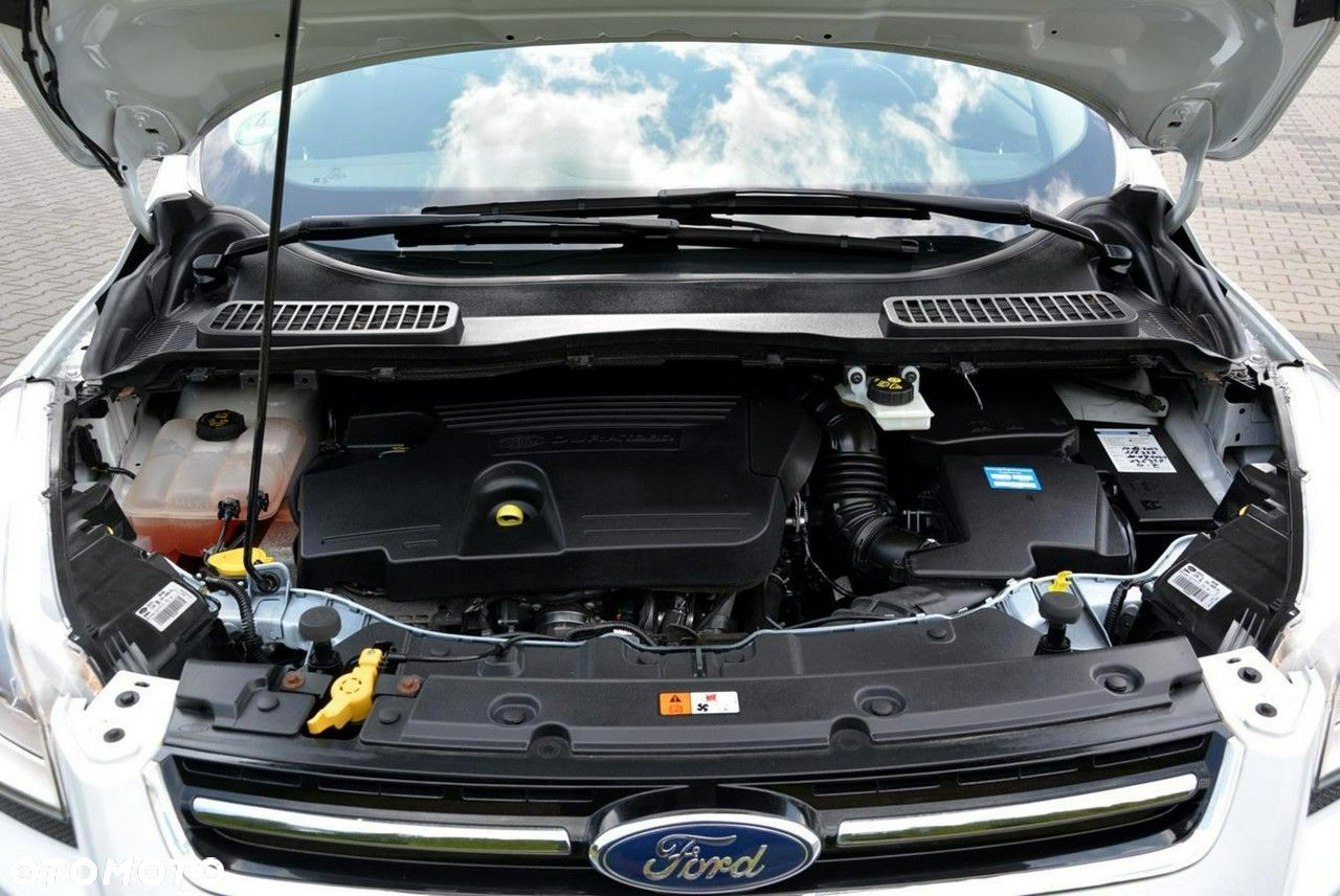 Ford Kuga 2.0 TDCi 2x4 Titanium - 34