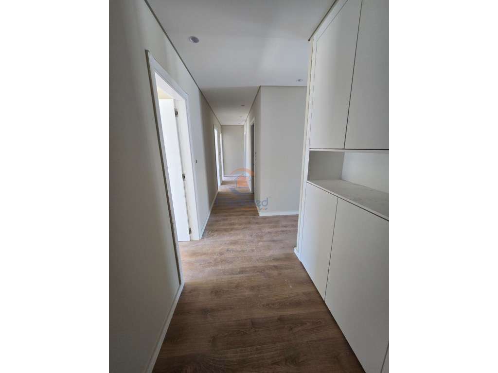 Apartamento T4 NOVO, em condomínio privado, com BOX | Loures - Grande imagem: 4/58