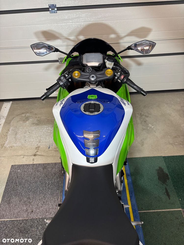 Kawasaki ZX - 24