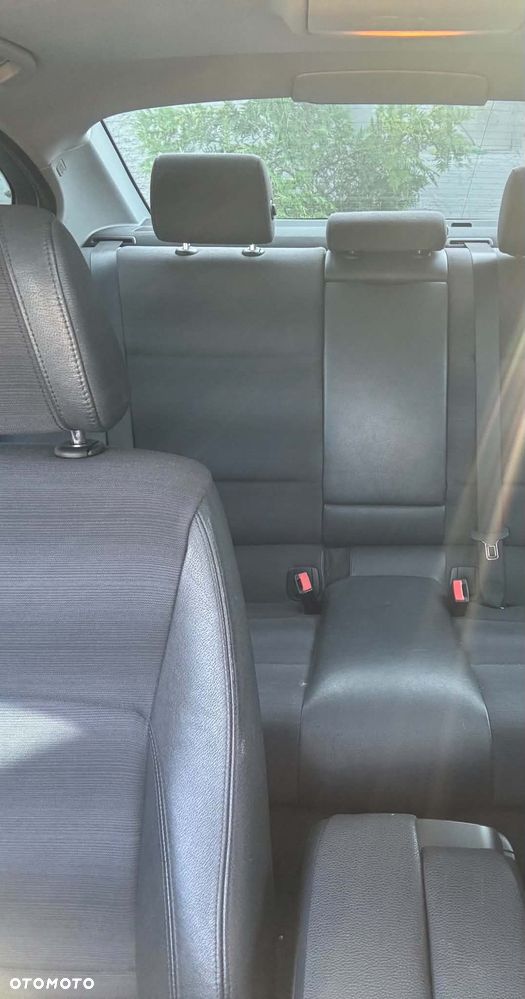 BMW Seria 3 320d DPF - 3