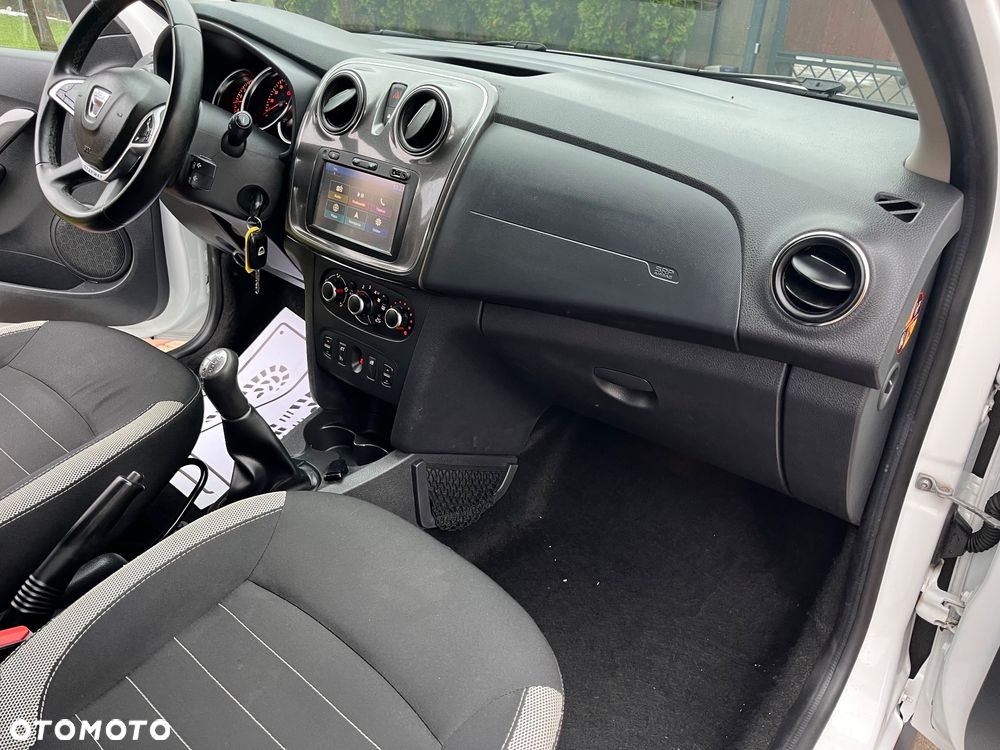 Dacia Logan dCi 90 S&S Stepway Celebration - 24