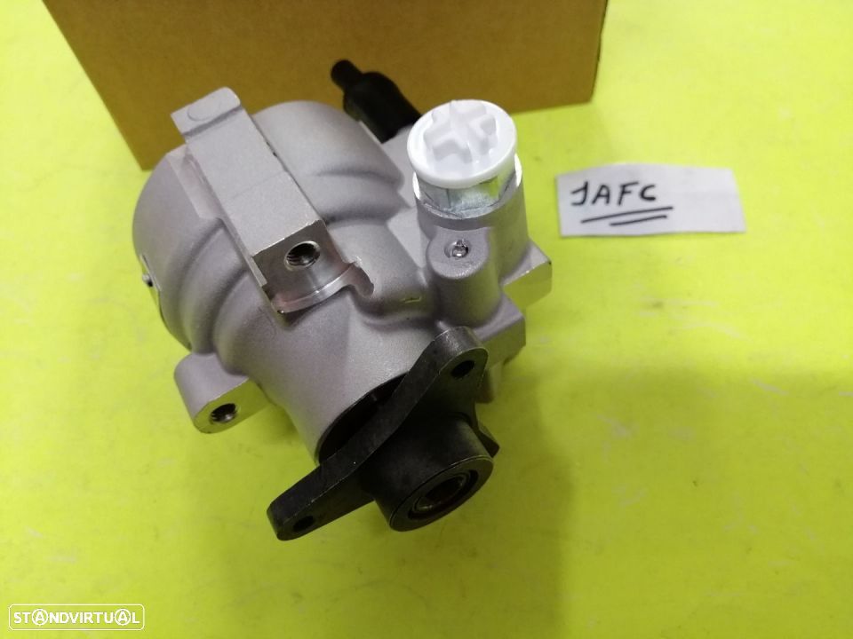 Bomba da direcção assistida Nissan Renault Master Trafic Opel Movano NOVA - 1
