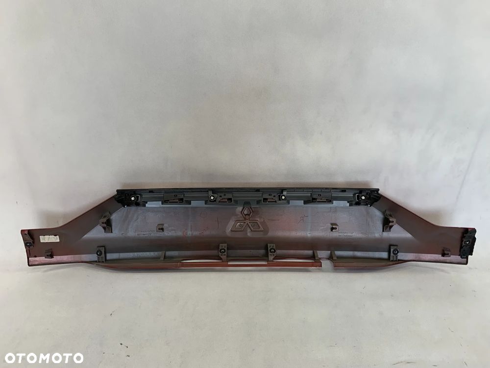 Mitsubishi Eclipse Cross 21r Nakladka blenda klapy tyl tylnej 2021 - 2