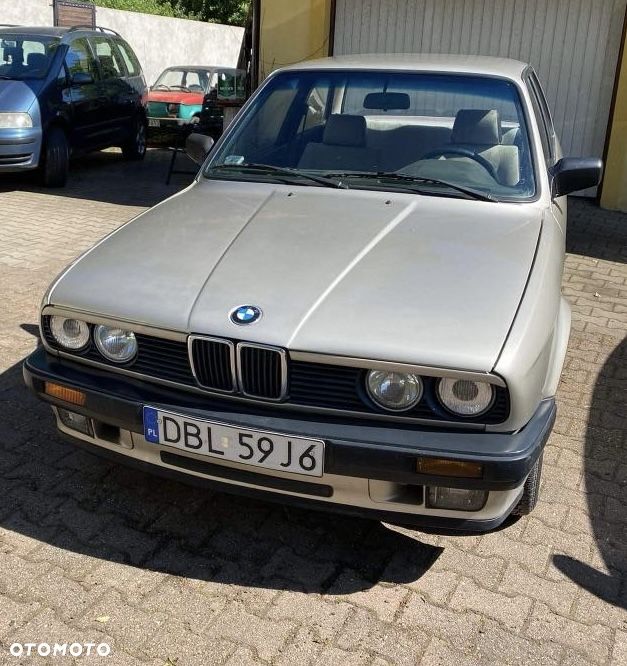 BMW Seria 3 318i - 6