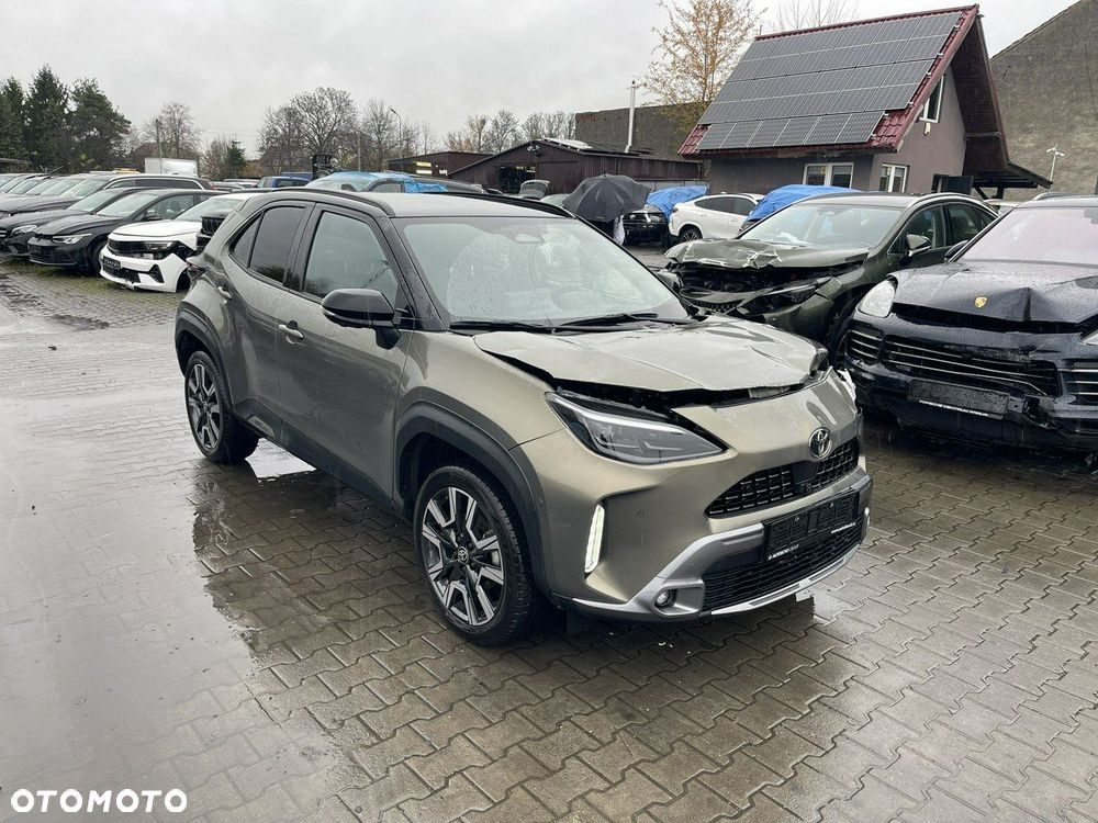 Toyota Yaris Cross Hybrid 1.5 Premiere Edition - 2