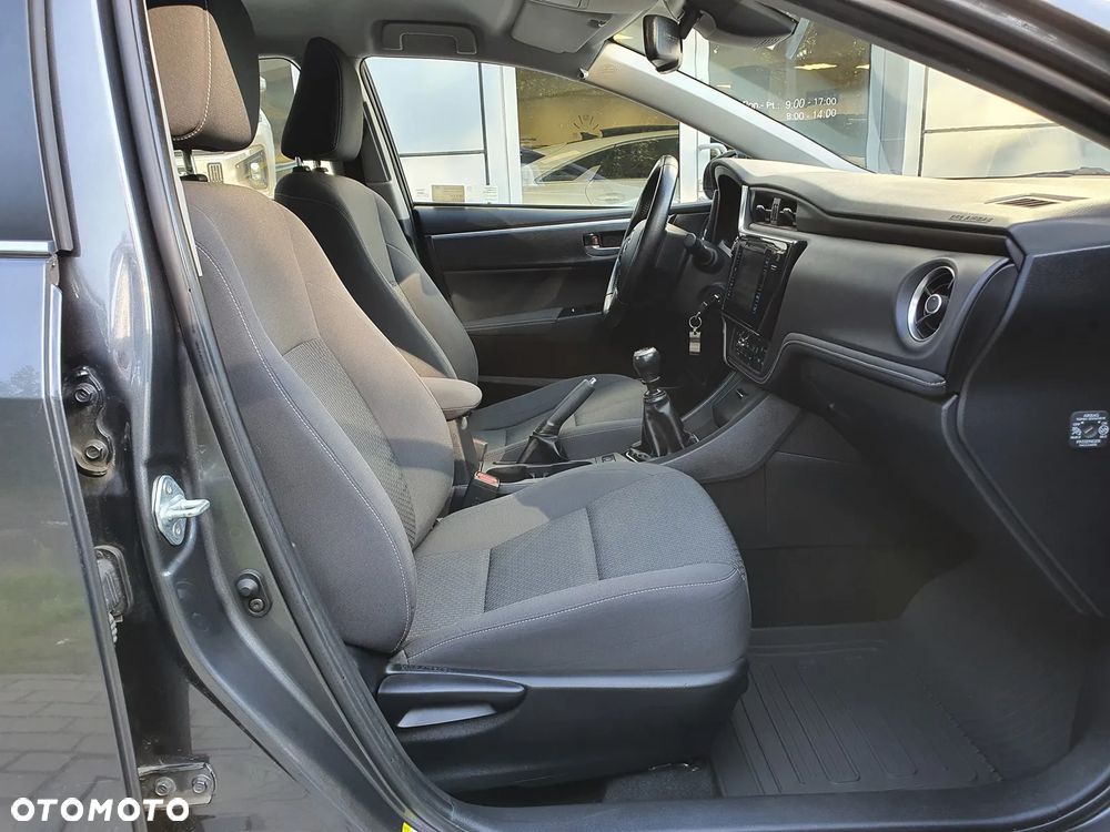 Toyota Corolla 1.6 Comfort - 8