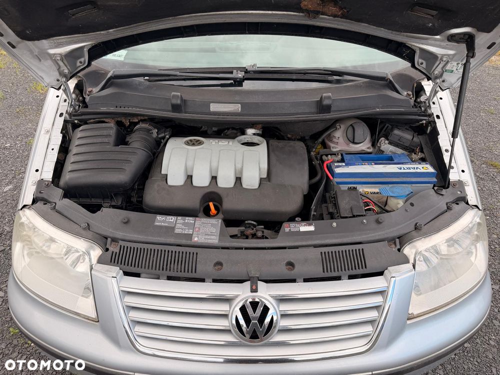 Volkswagen Sharan 2.0 TDI Highline - 14