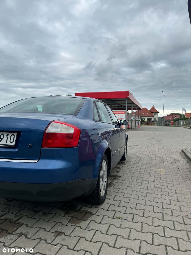 Audi A4 Limousine - 21