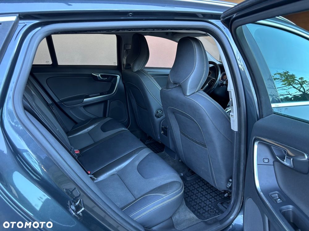 Volvo V60 D3 Geartronic R-Design - 7