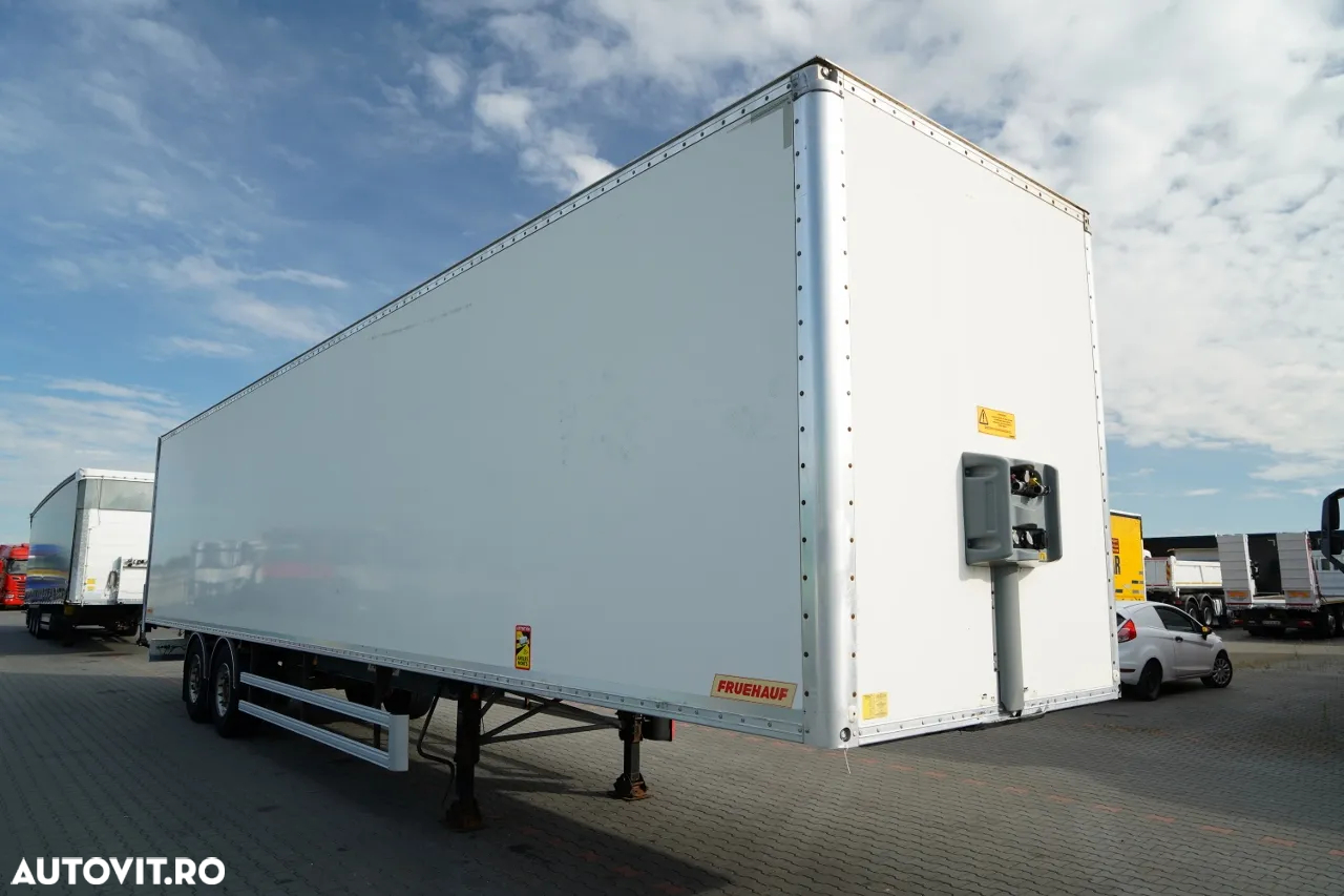 Fruehauf CONTAINER / KOFFER / AXE SAF / 2 AXE / OBLOANE RULANTE / PODEA RESISTENTĂ: ȘINĂ DIN SCADENĂ - 7