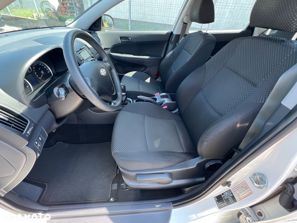 Hyundai i30 1.4 FIFA WM Edition - 13