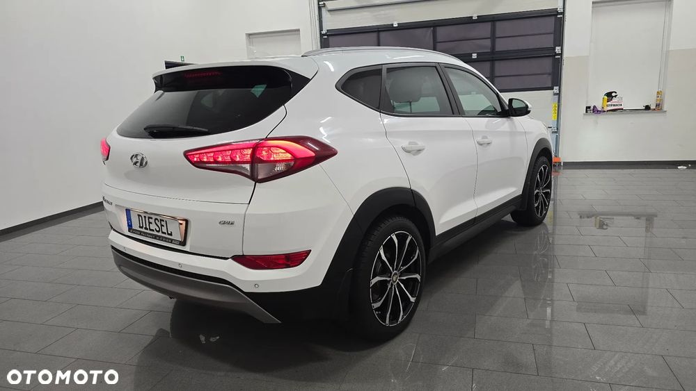 Hyundai Tucson 1.7 CRDI BlueDrive Style 2WD - 3