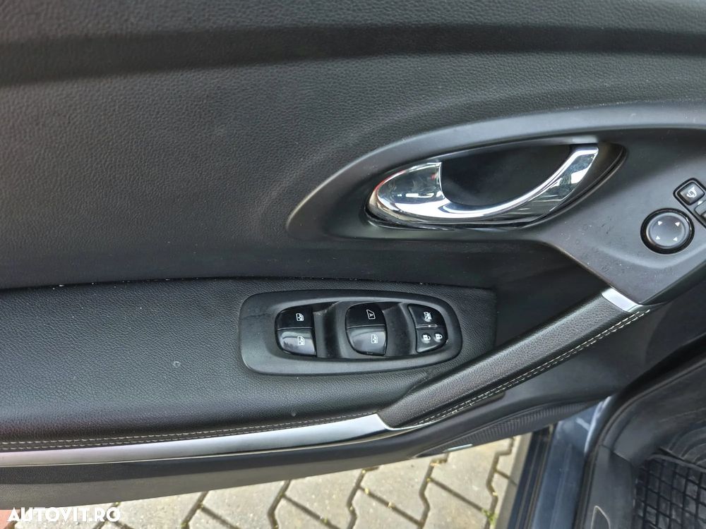 Renault Kadjar 1.6 DCI 4X4 Intens - 16