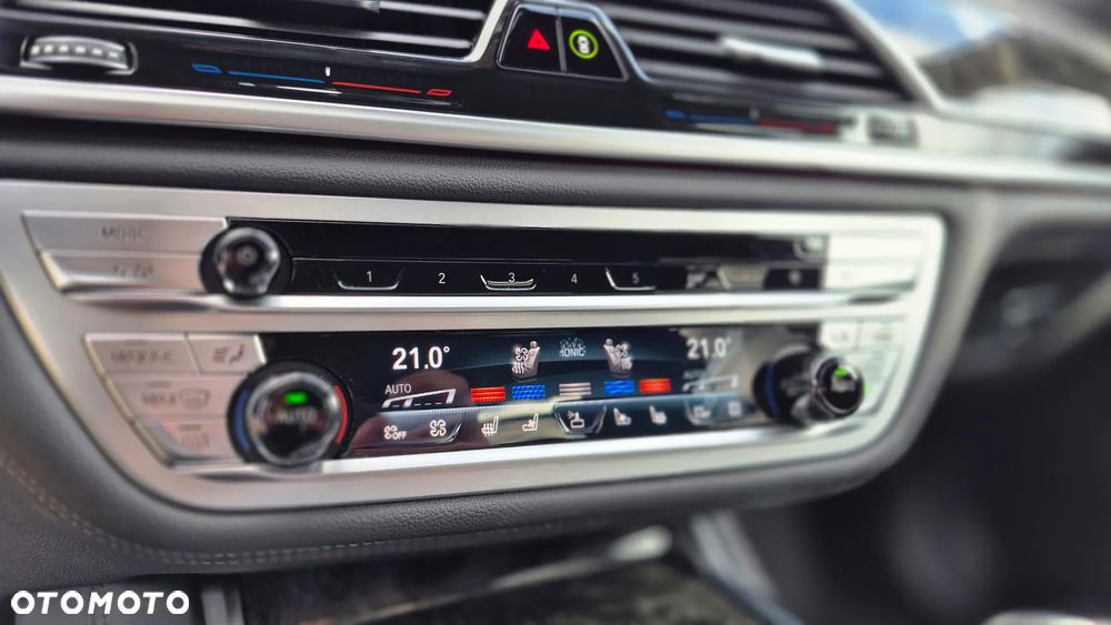 BMW Seria 7 750d xDrive sport - 37