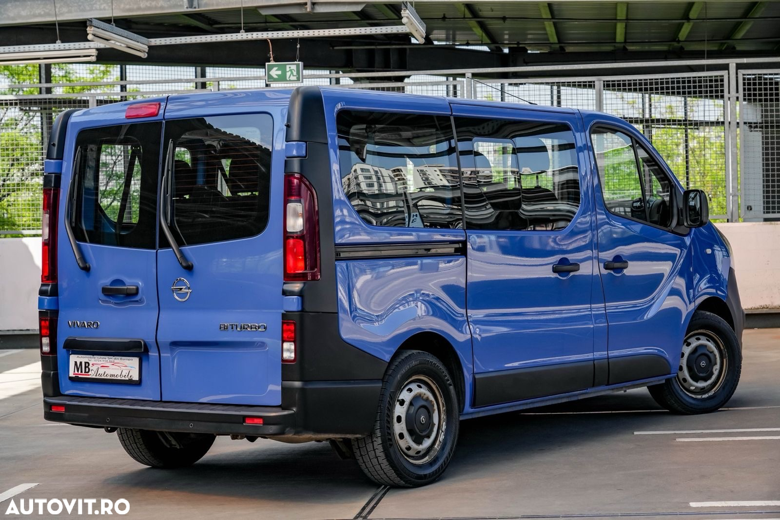 Opel Vivaro - 10