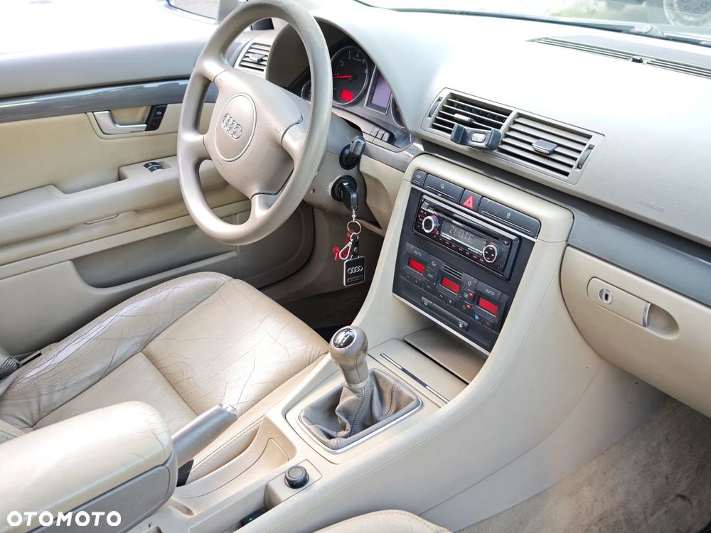 Audi A4 Limousine 1.8T - 7