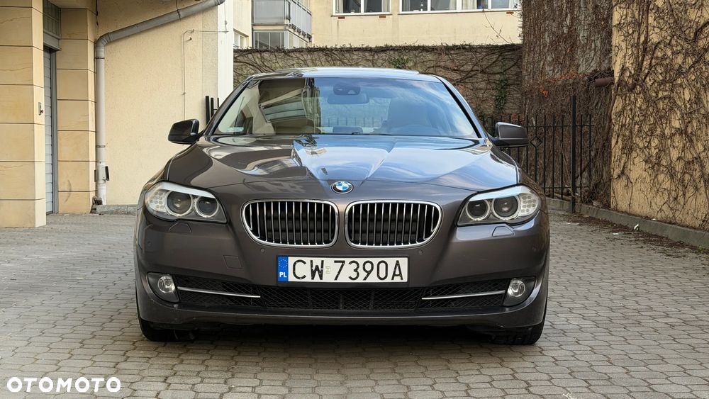 BMW Seria 5 520d Efficient Dynamics - 2
