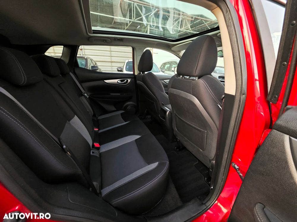 Nissan Qashqai 1.5 DCI N-Connecta - 17