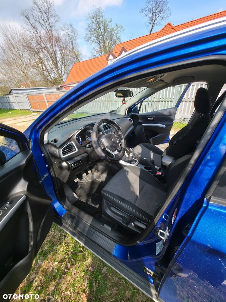 Suzuki SX4 S-Cross 1.6 DDiS Premium - 3