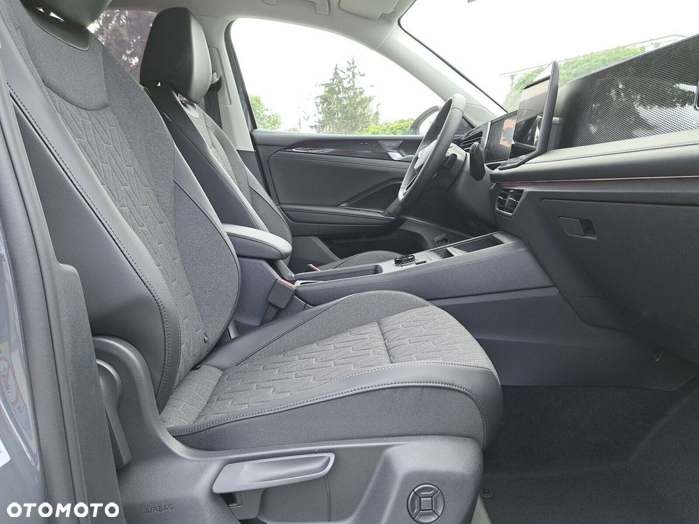 Volkswagen Tiguan - 28