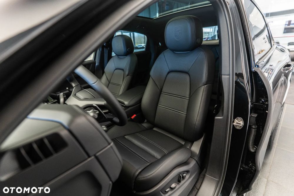 Porsche Cayenne Black Edition - 10