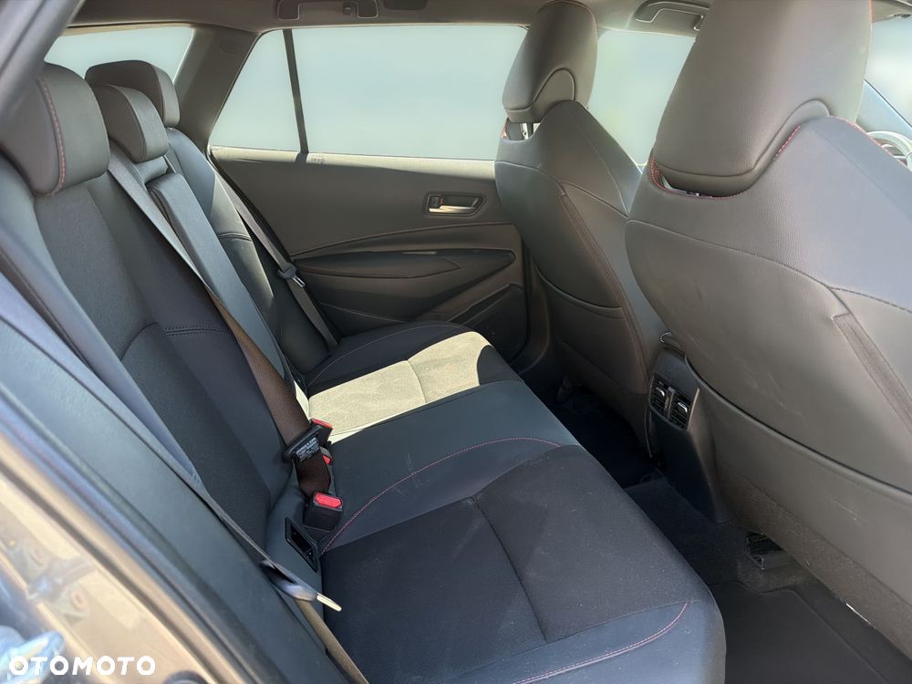 Toyota Corolla 1.8 Hybrid GR Sport Dynamic - 10