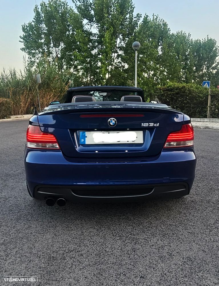 BMW 123 d Cabrio - 13
