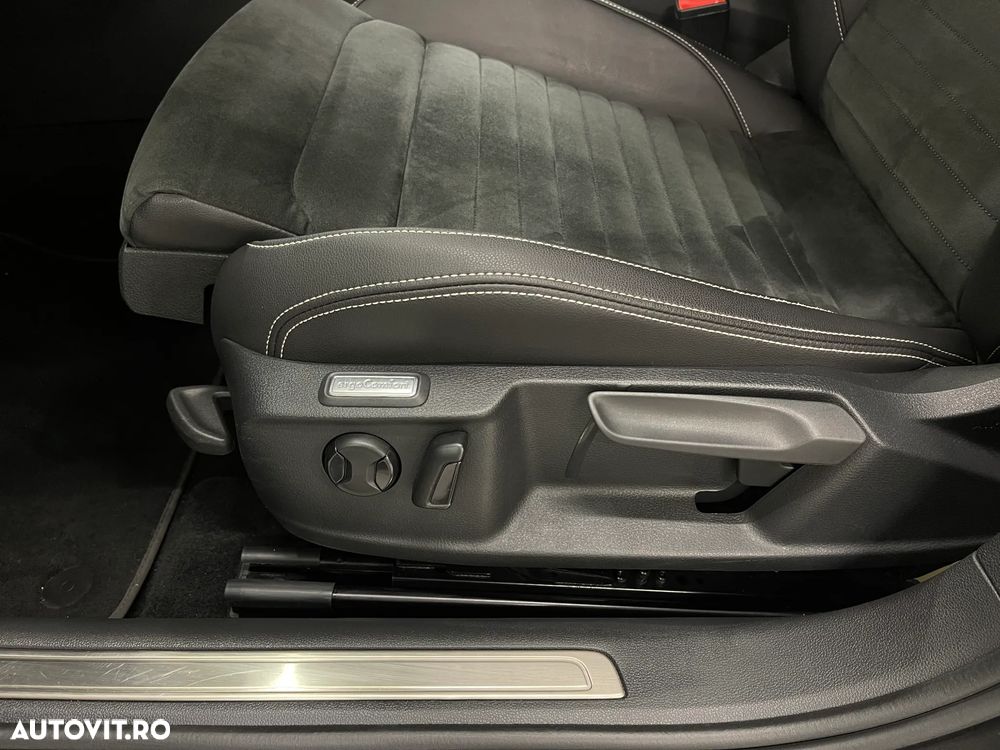 Volkswagen Passat 2.0 TDI DSG Highline - 22