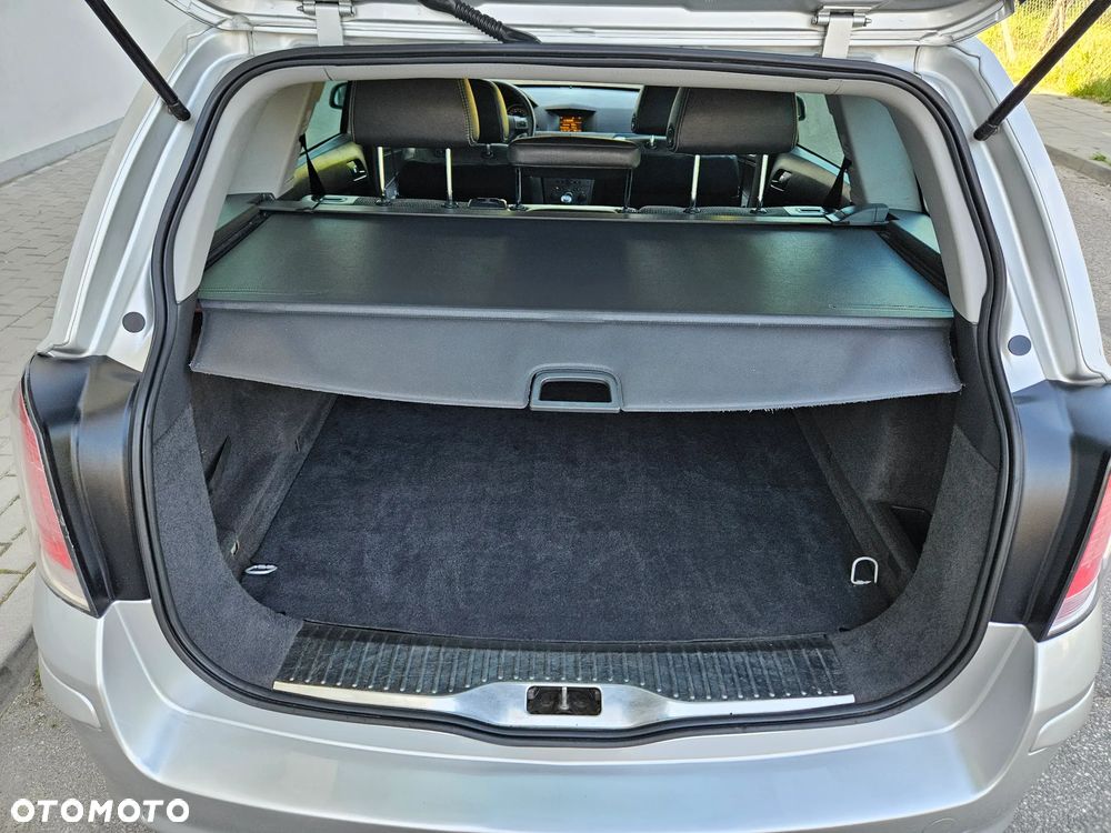 Opel Astra 2.0 Turbo Cosmo - 13