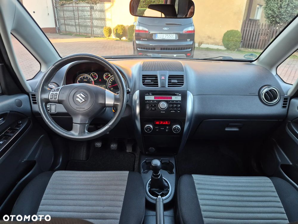 Suzuki SX4 - 16