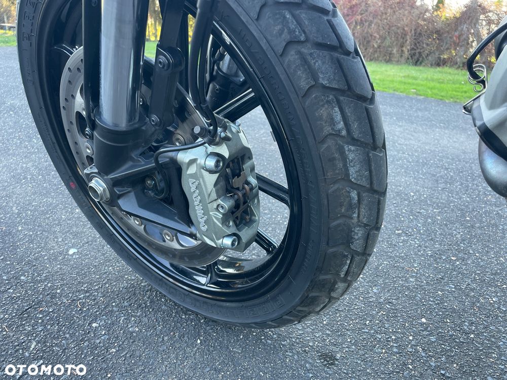 Ducati Scrambler - 12