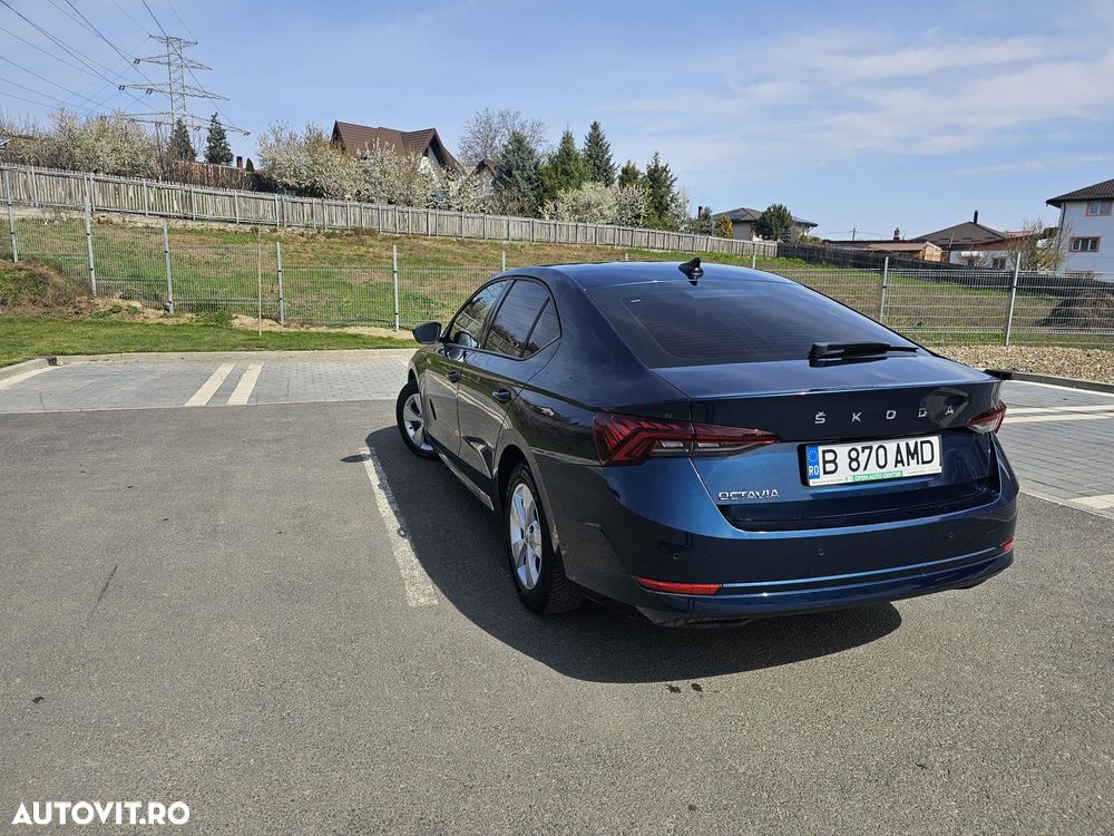 Skoda Octavia 2.0 TDI DSG Ambition - 5