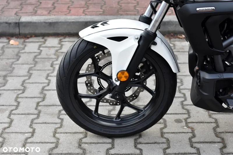 Honda CTX - 18