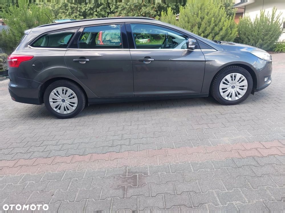 Ford Focus - 13