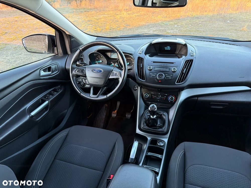 Ford Kuga 1.5 EcoBoost 2x4 Trend - 5