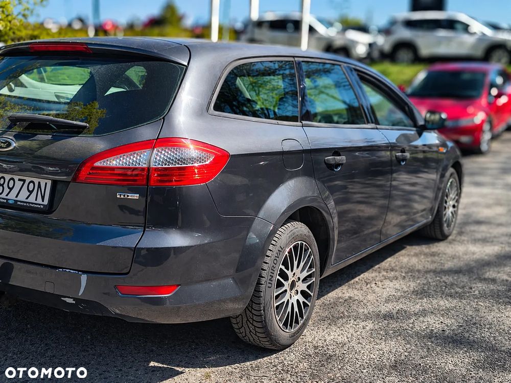 Ford Mondeo 1.8 TDCi Ambiente - 6