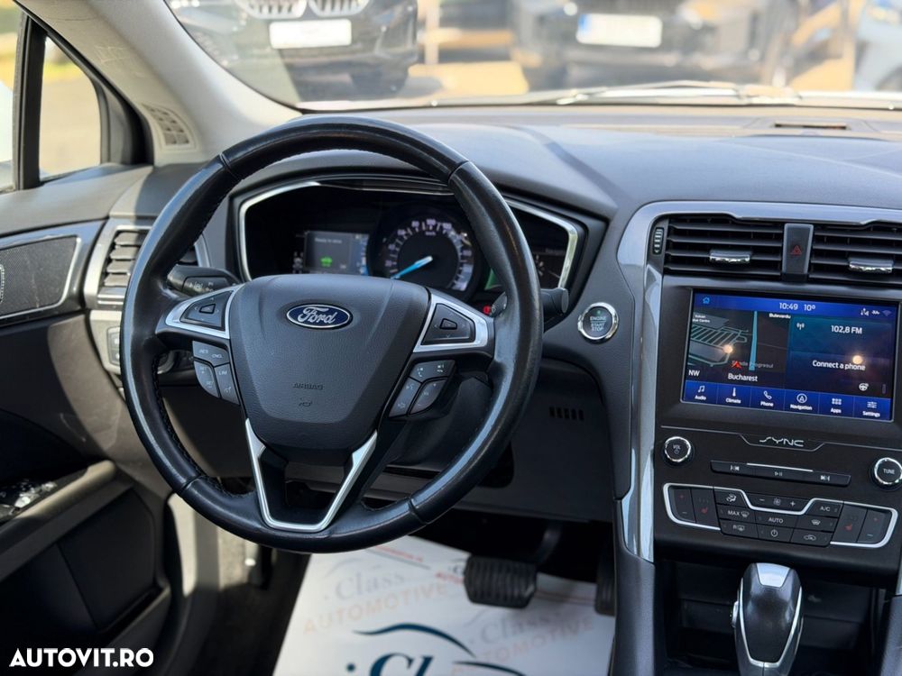 Ford Mondeo 2.0 HEV Titanium - 19