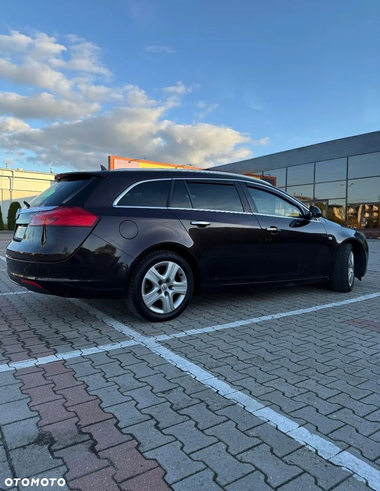 Opel Insignia 2.0 CDTI - 12