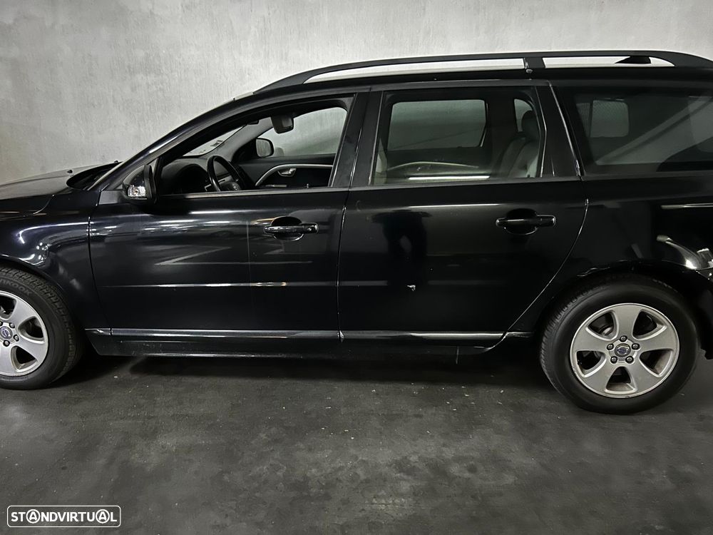 Volvo V70 2009 photo 5