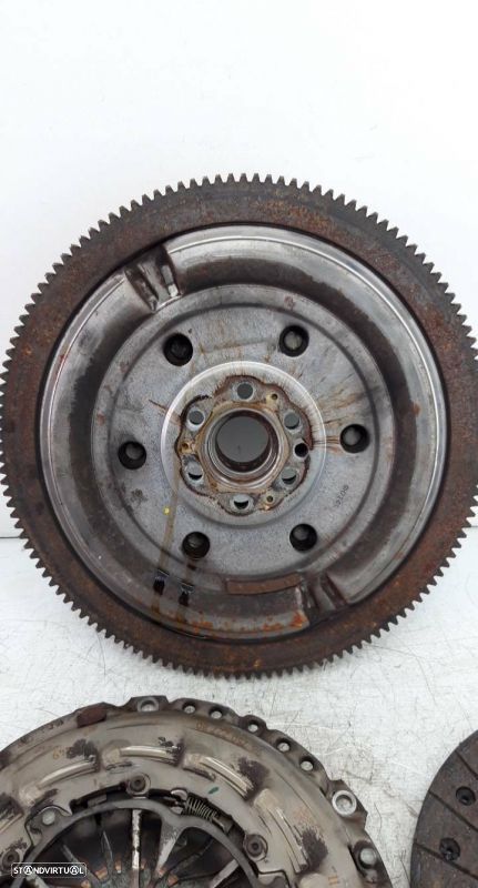 Volante Motor Bi Massa Peugeot 308 Ii - 3