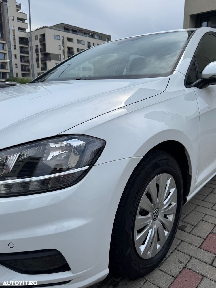 Volkswagen Golf 1.6 TDI Comfortline - 5