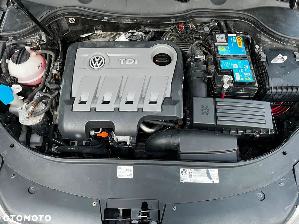 Volkswagen Passat 2.0 TDI Comfortline DSG - 13