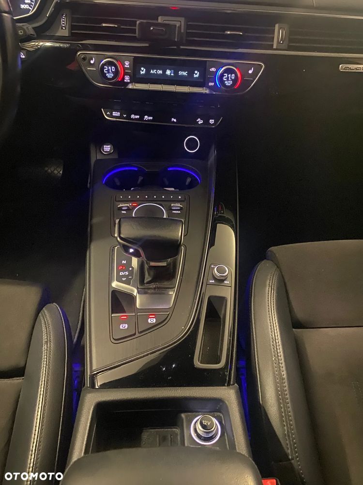 Audi A4 Allroad - 12