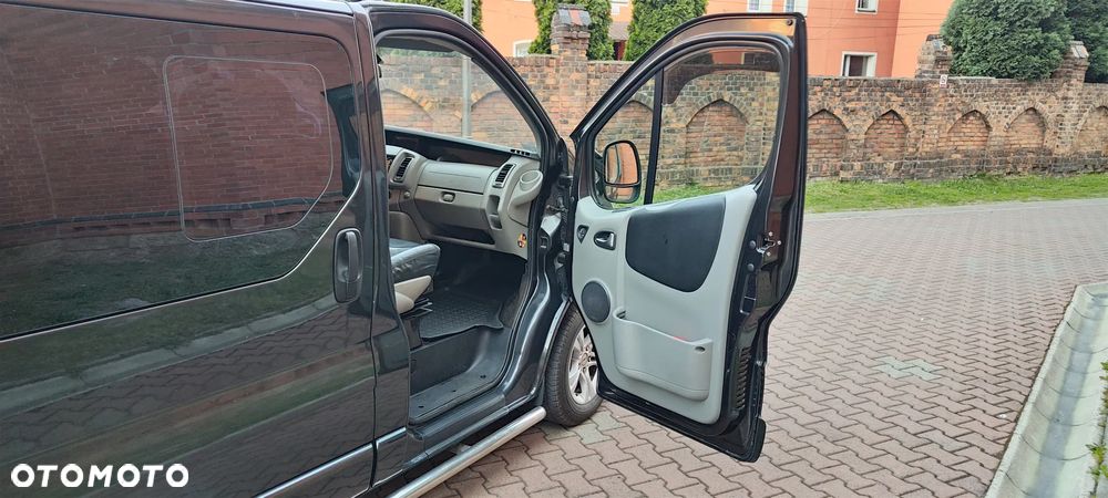 Opel Vivaro - 19