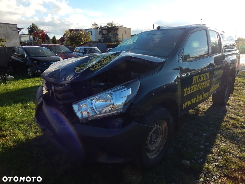 Toyota Hilux - 4
