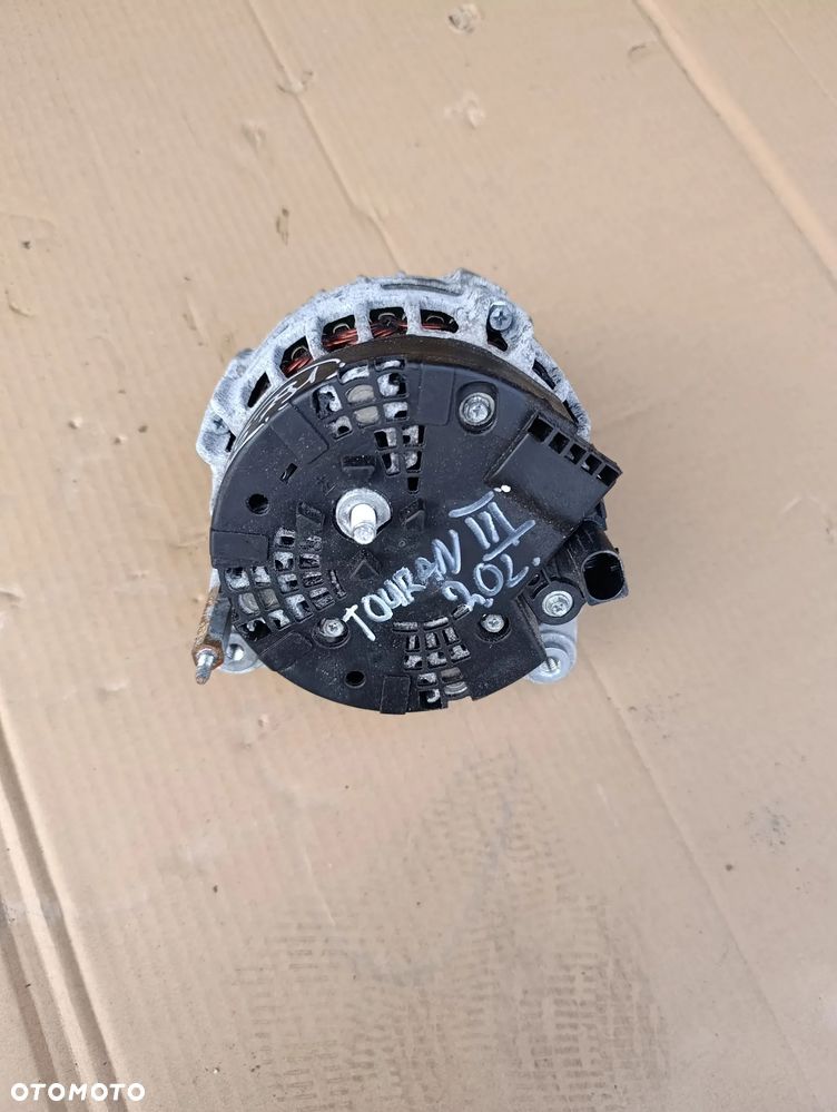VW TOURAN III 3 2.0 TDI ALTERNATOR - 3
