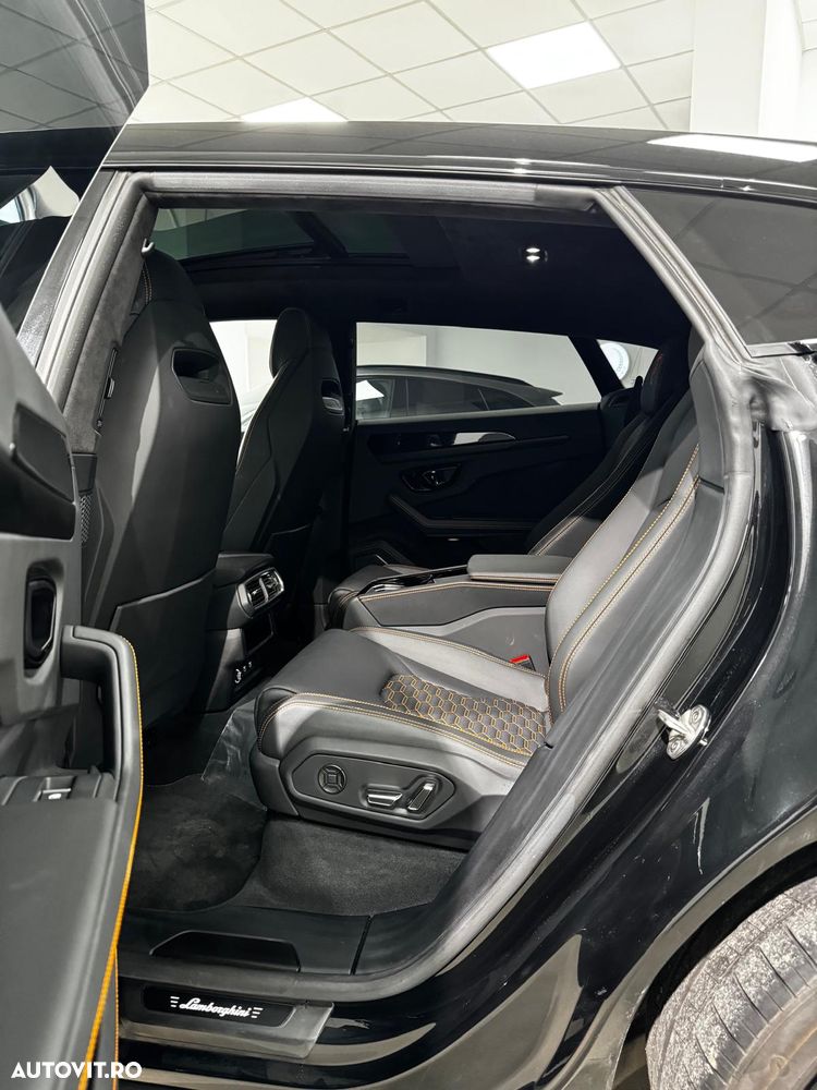 Lamborghini URUS - 17