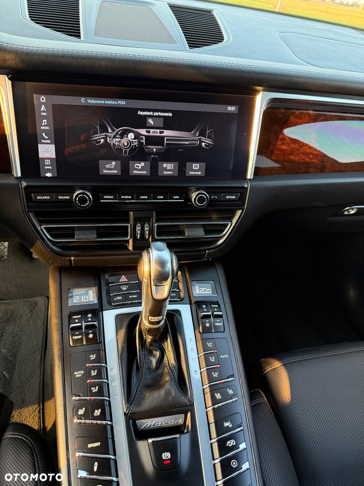 Porsche Macan - 11