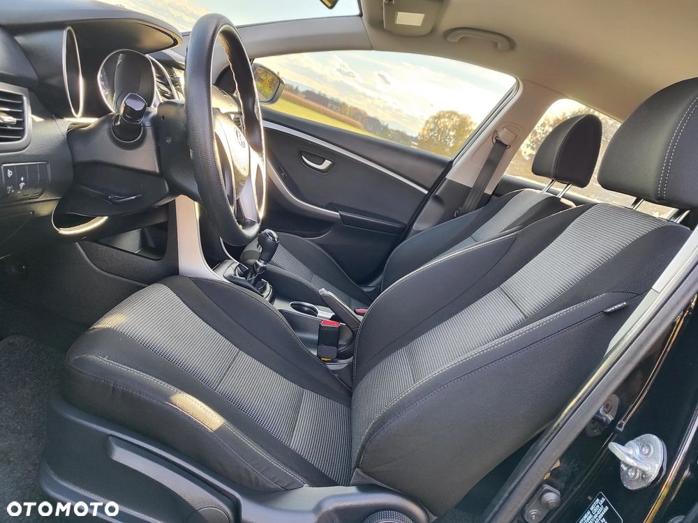 Hyundai i30 1.4 Classic - 6